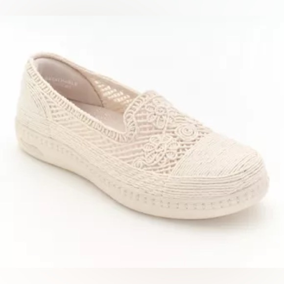 Skechers arch fit air cooled slip on shoes ivory women’s size 11 casual neutral - Picture 1 of 10